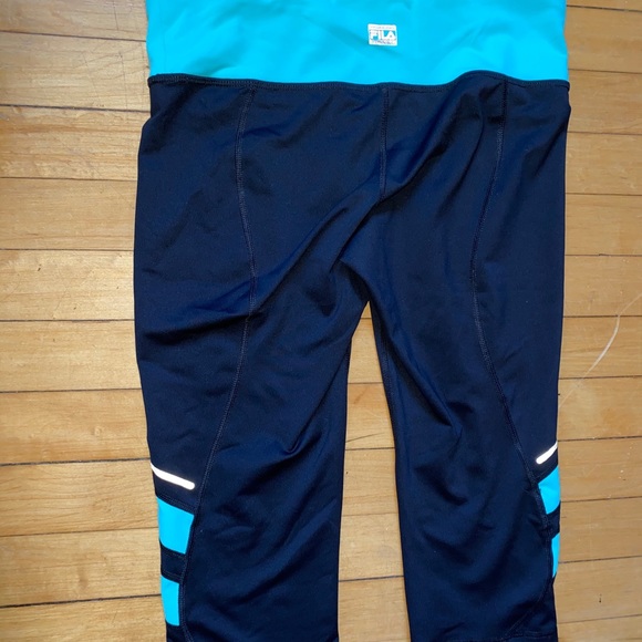 Cropped workout pants - Picture 2 of 2